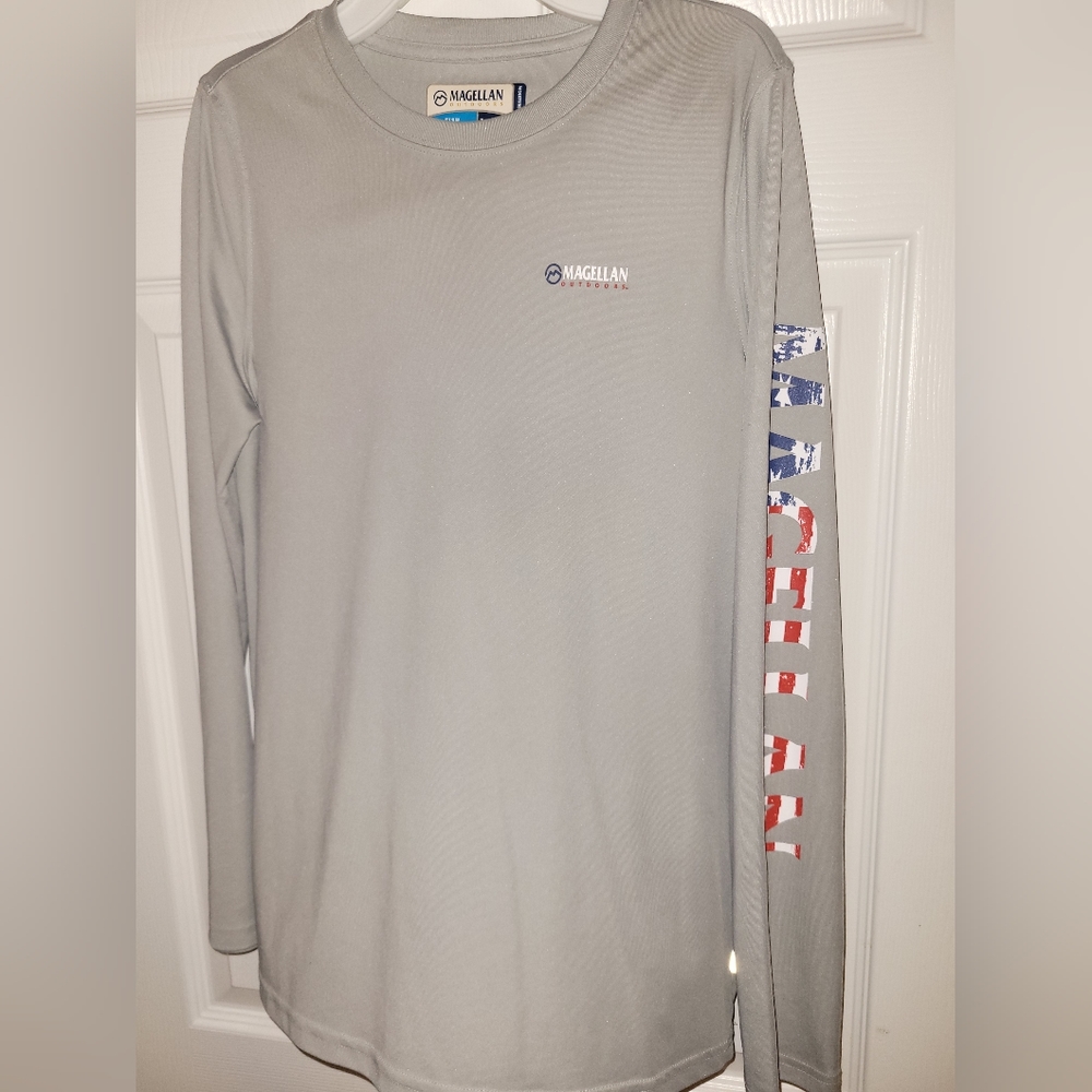 Magellan dri fit fish gear boys large